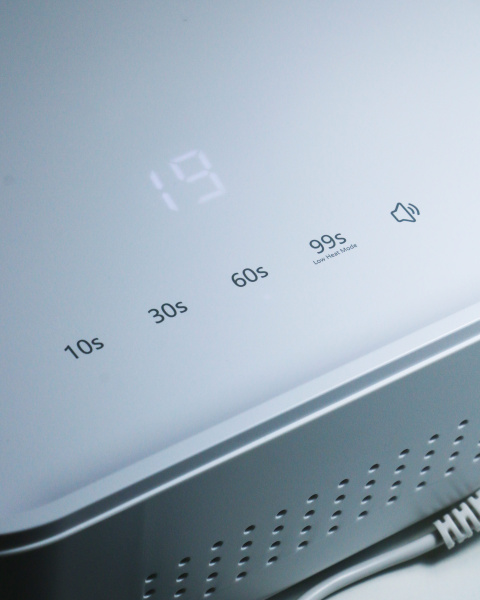 Лампа для сушки ногтей RAY BASIC, белая